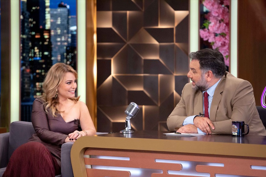 Η Βέρα Μακρομαρίδου στο The 2Night Show με τον Γρηγόρη Αρναούτογλου
