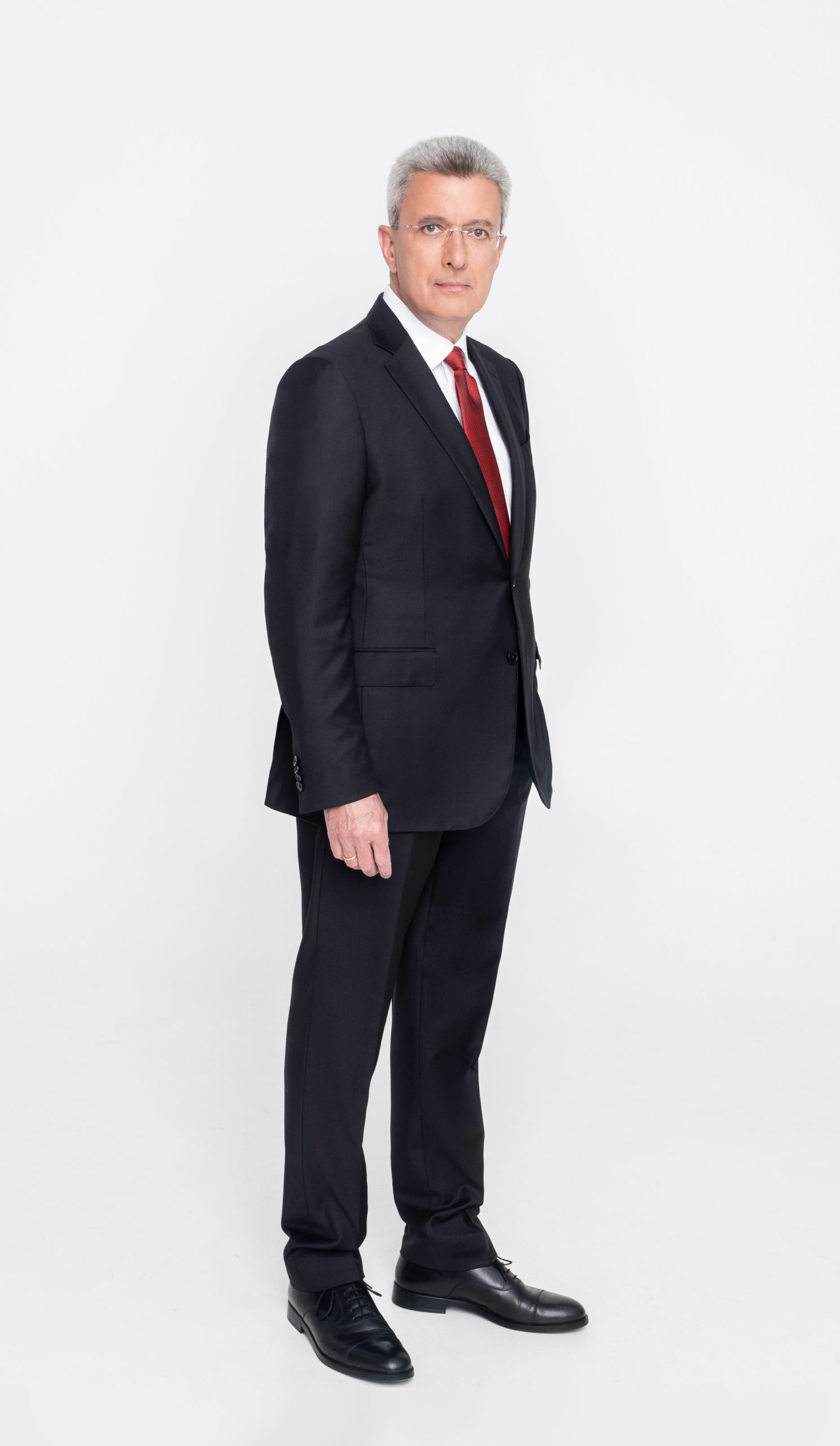 «Πρόσωπο με πρόσωπο» με τον Νίκο Χατζηνικολάου.