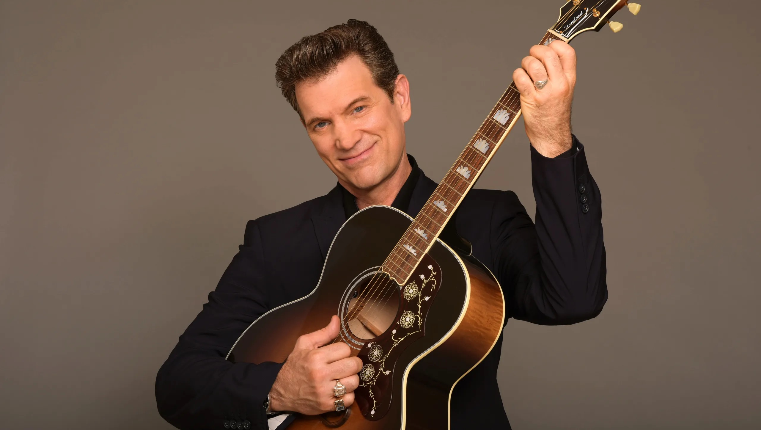 Νέος χριστουγεννιάτικος δίσκος από τον Chris Isaak