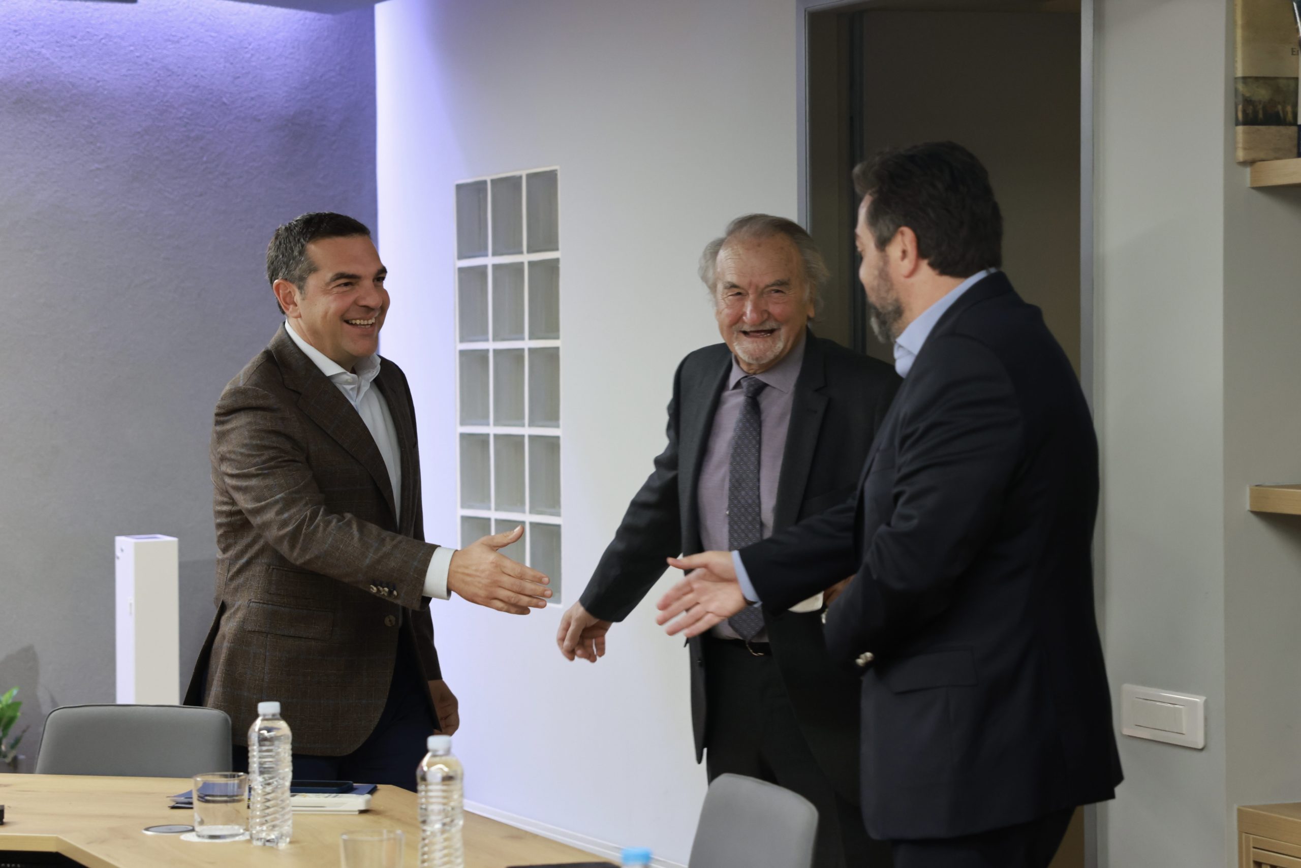 Τσίπρας με ΕΙΗΕΑ