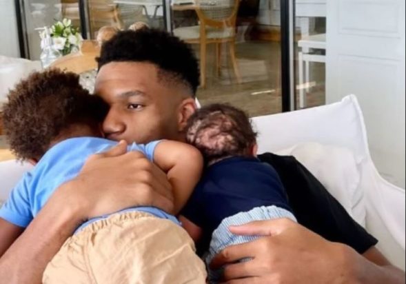 Γιάννης Αντετοκούνμπο