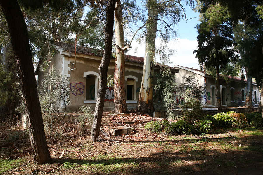 στρατόπεδο ΕΑΤ- Πειραιάς