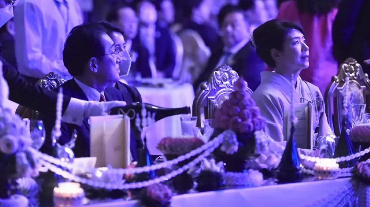 Ιαπωνία: Ο Φουμίο Κισίντα καταδικάζει την εκτόξευση του βαλλιστικού πυραύλου από την Βόρεια Κορέα