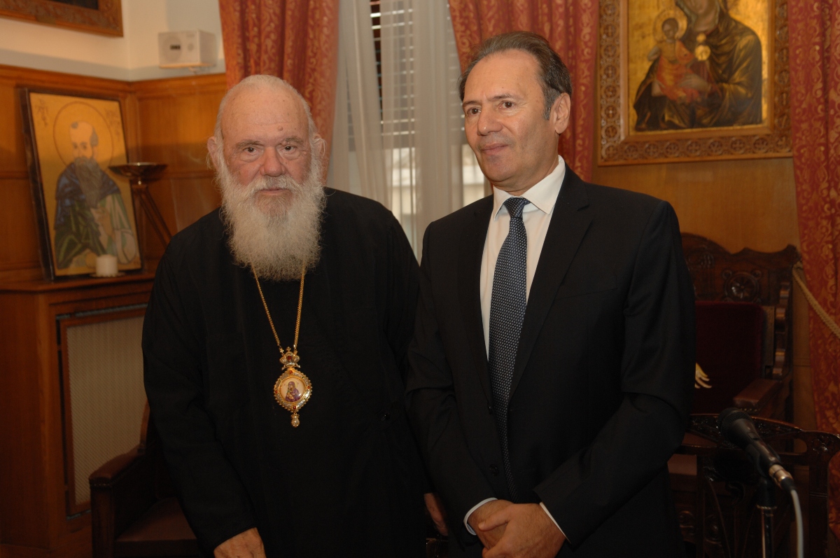 Η ελληνική φαρμακοβιομηχανία αρωγός στο πολύτιμο έργο της Ιεράς Αρχιεπισκοπής Αθηνών