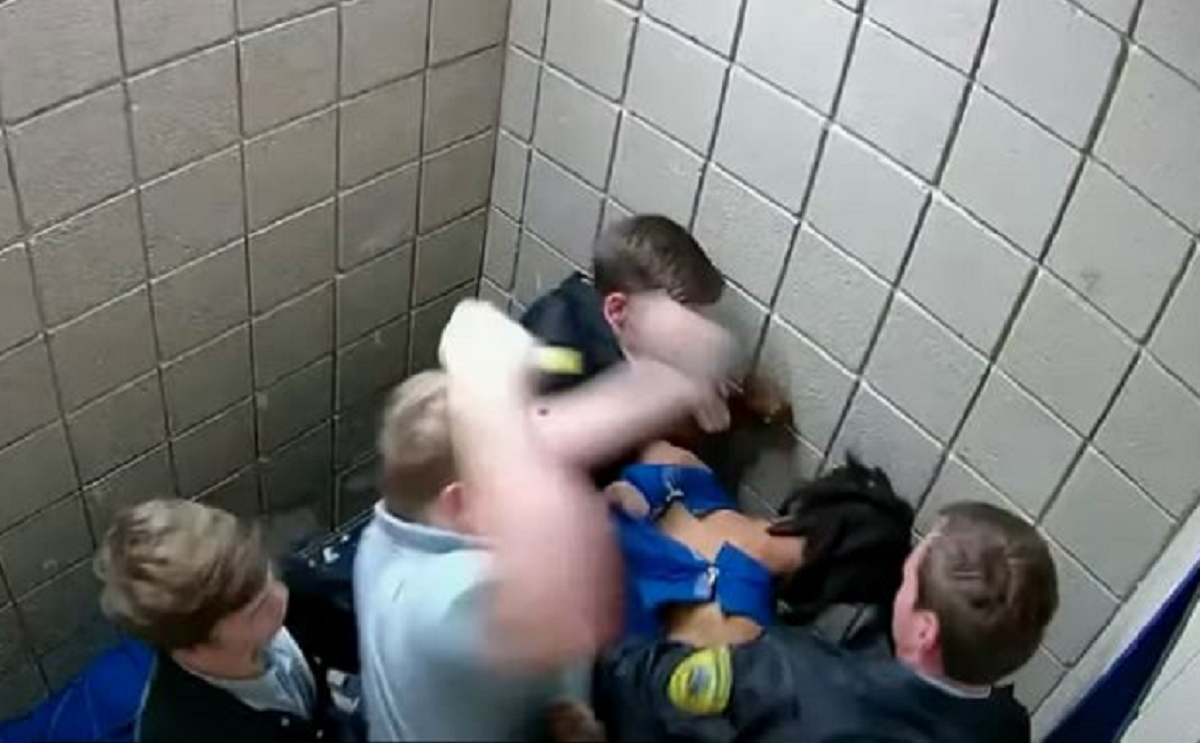 αστυνομική βία