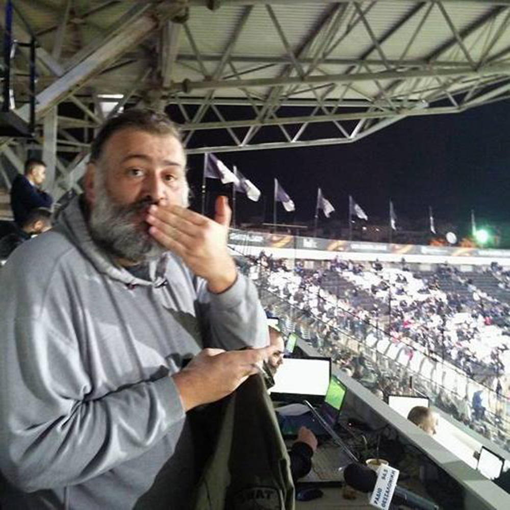 Γνωστός δημοσιογράφος δίνει μάχη με σπάνια και επιθετική μορφή καρκίνου