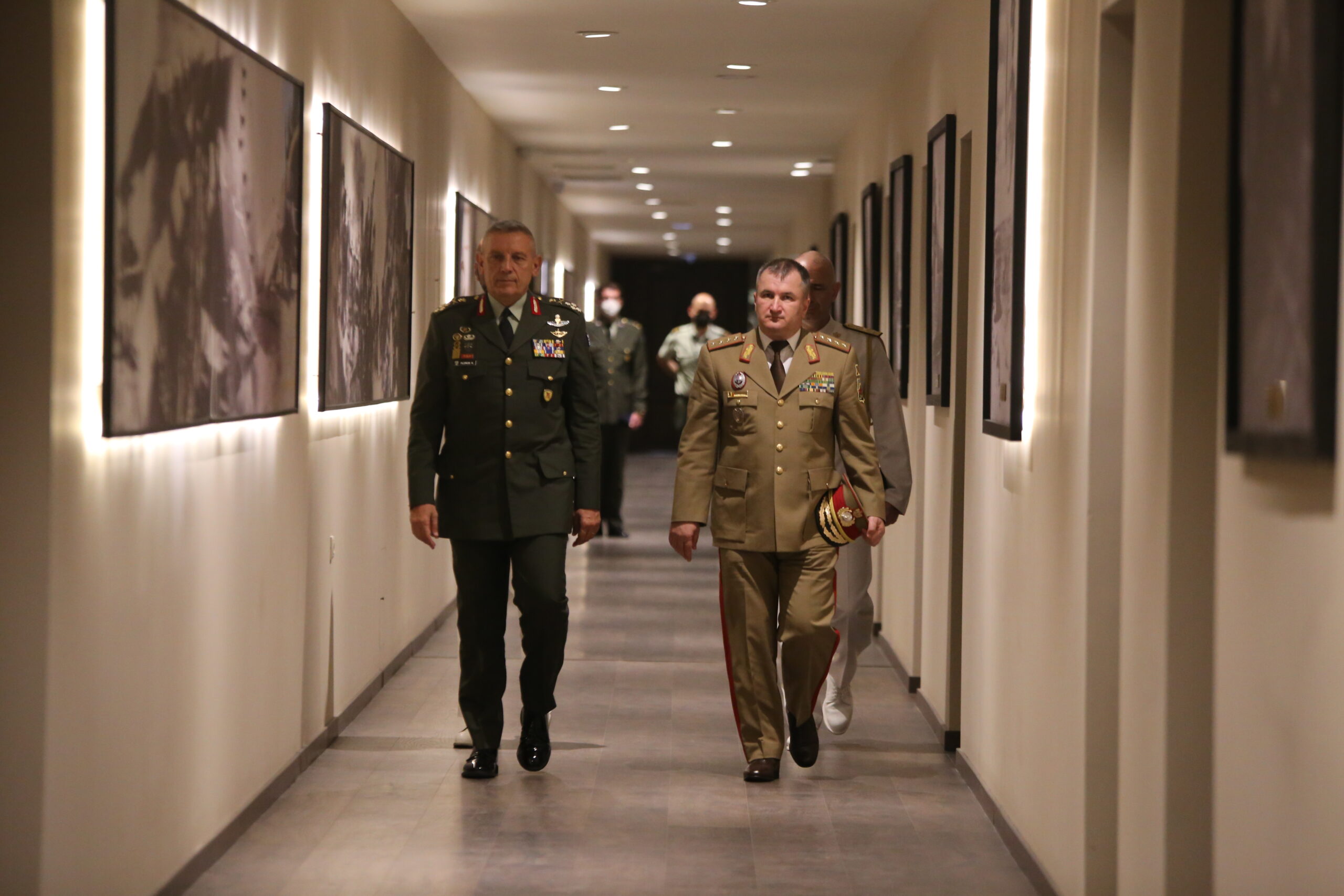 Νέα εποχή στις «Σκιές του Αιγαίου» με ρίψεις στατικού ιμάντα από τους «Σπαρτιάτες» της Πολεμικής Αεροπορίας