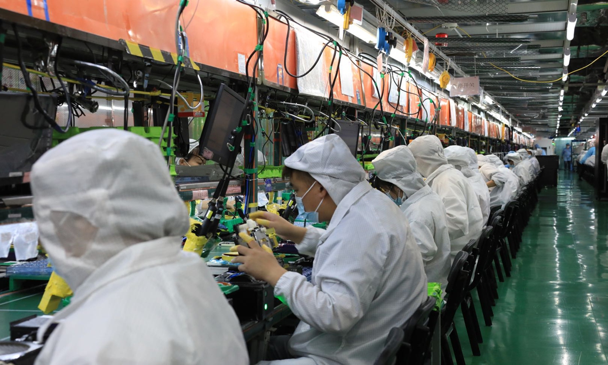 Κίνα: Lockdown γύρω από το μεγαλύτερο εργοστάσιο παραγωγής iPhone