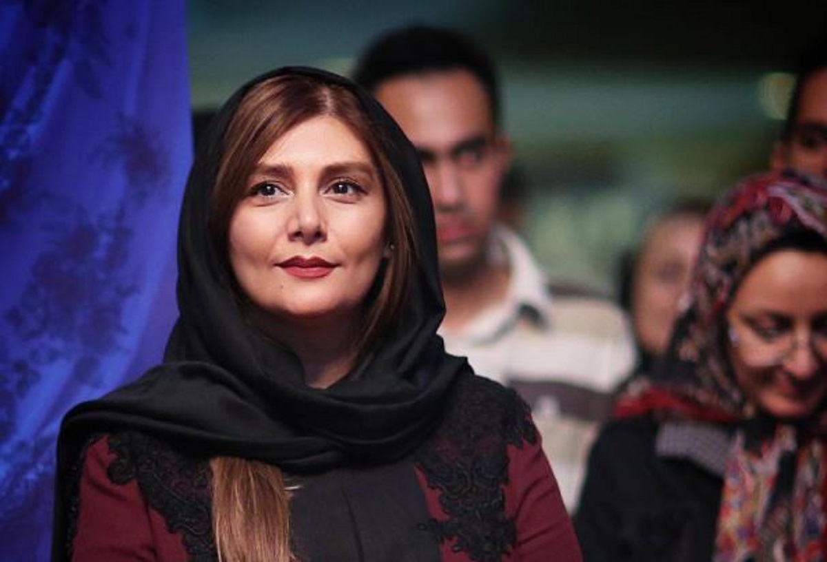 Ιράν: Συνελήφθη η ηθοποιός Χενγκαμέχ Γαζιάνι γιατί αφαίρεσε δημόσια την μαντίλα της