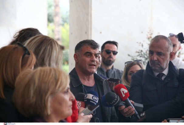 Κώστας Βαξεβάνης