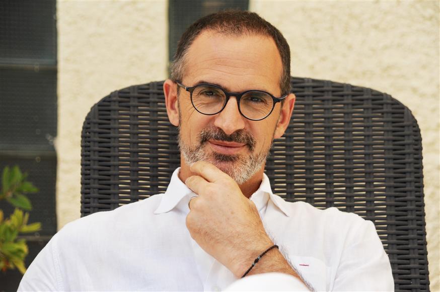 Κώστας Κρομμύδας: Ατύχημα για τον γνωστό ηθοποιό και συγγραφέα