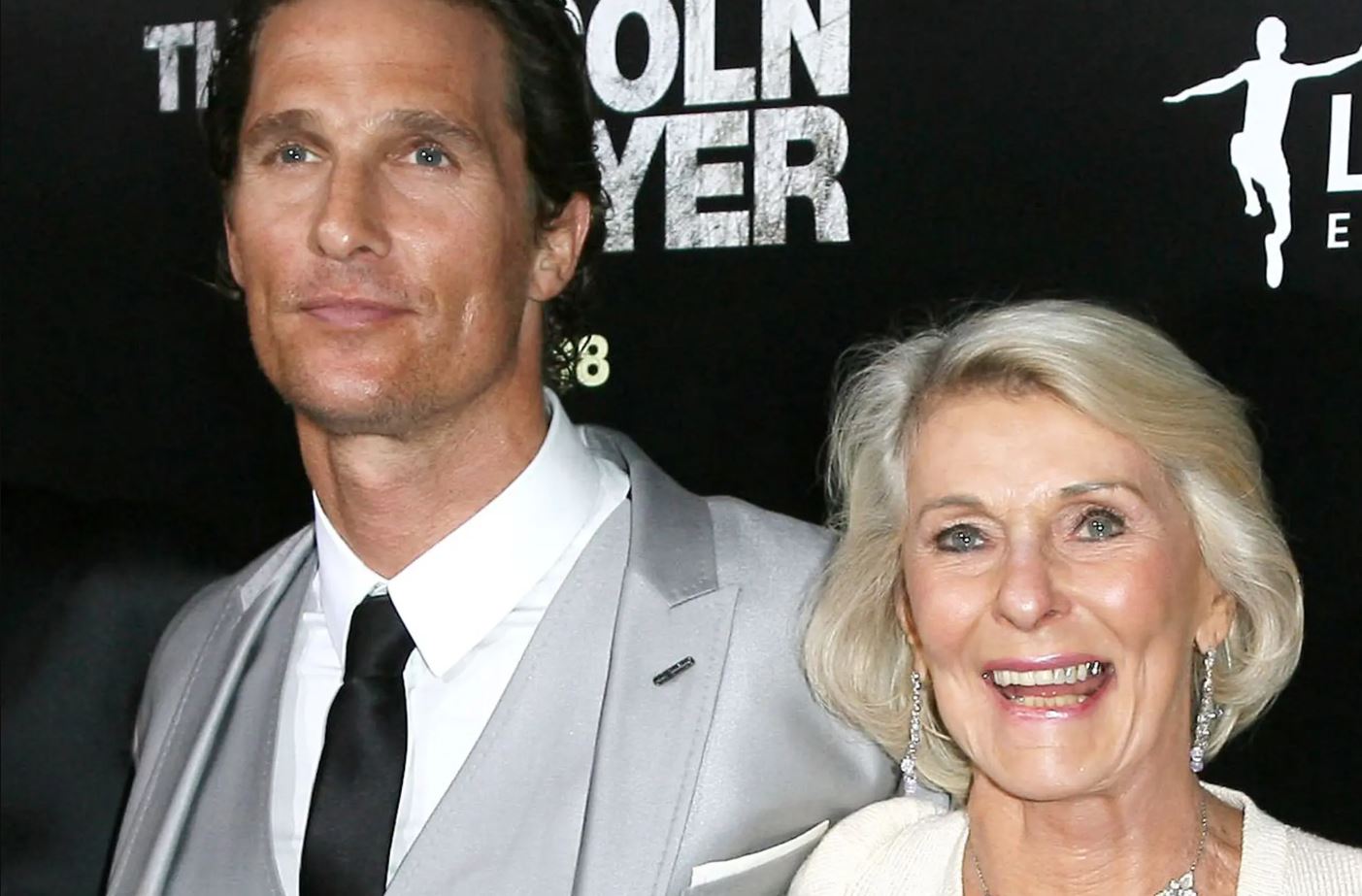 Ο Μάθιου ΜακΚόναχι αποκαλύπτει μια παράξενη ιστορία πίσω από τον θάνατο του πατέρα του