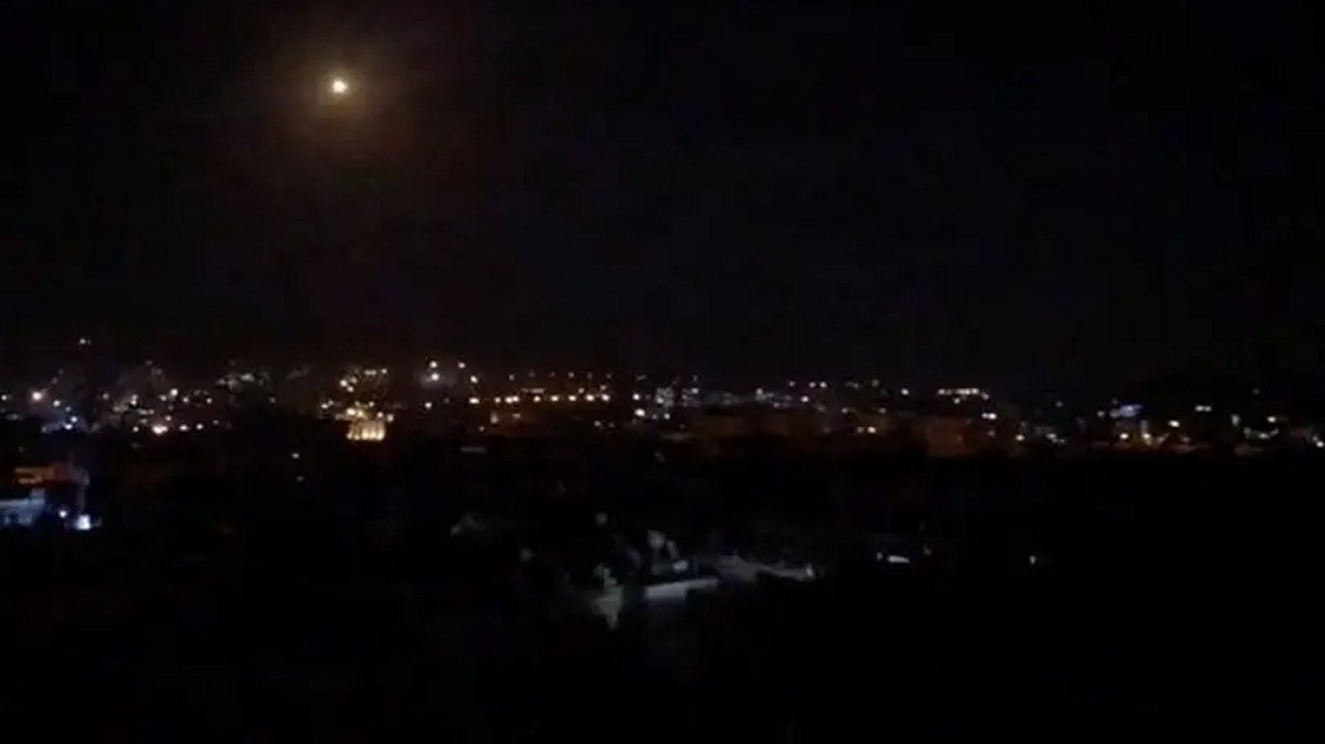 Συρία: Δύο πύραυλοι έπεσαν κοντά σε αμερικανική βάση