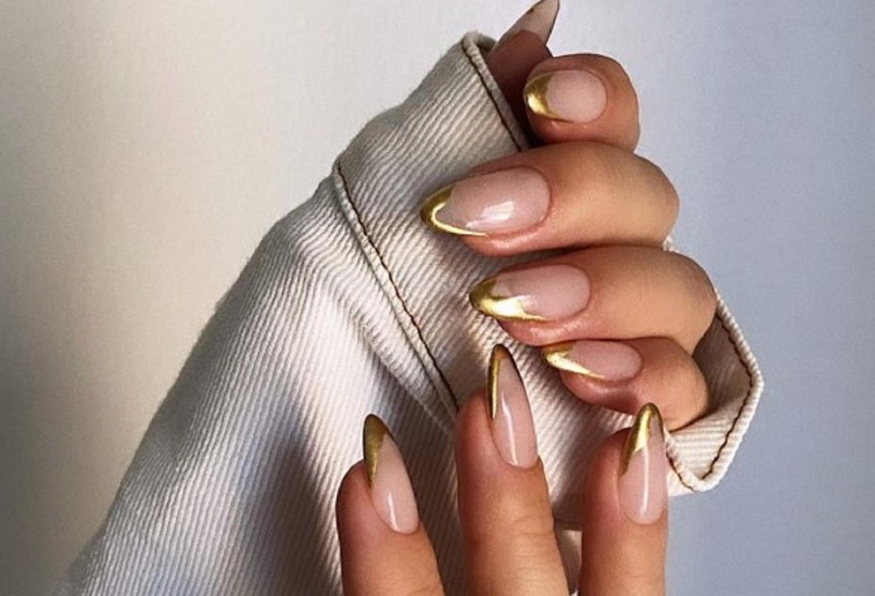 Το πιο επίκαιρο μανικιούρ έχει χρυσές πινελιές!