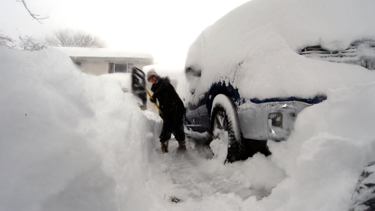Νέα Υόρκη: Ιστορικών διαστάσεων χιονόπτωση στο δυτικό τμήμα της κομητείας – Δύο νεκροί