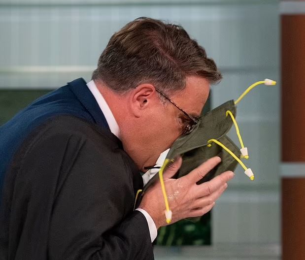 Παρουσιαστής