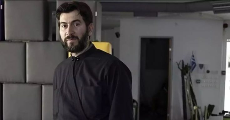 Πατήρ Αντώνιος