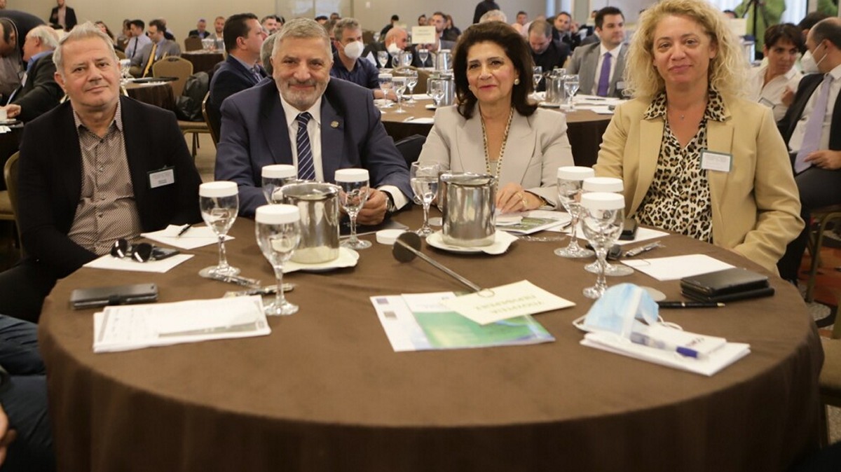 Σημαντική η συμβολή της Περιφέρειας Αττικής σε θέματα Κυκλικής Οικονομίας – Βράβευση του Γιώργου Πατούλη