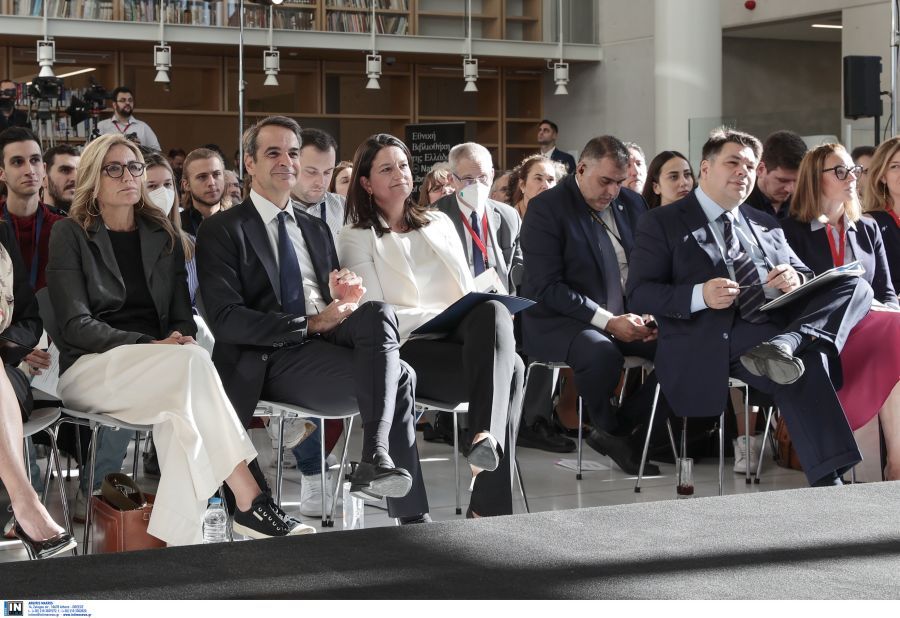 Κεραμέως: Η Ελλάδα αναδεικνύεται σε παγκόσμιο εκπαιδευτικό φάρο