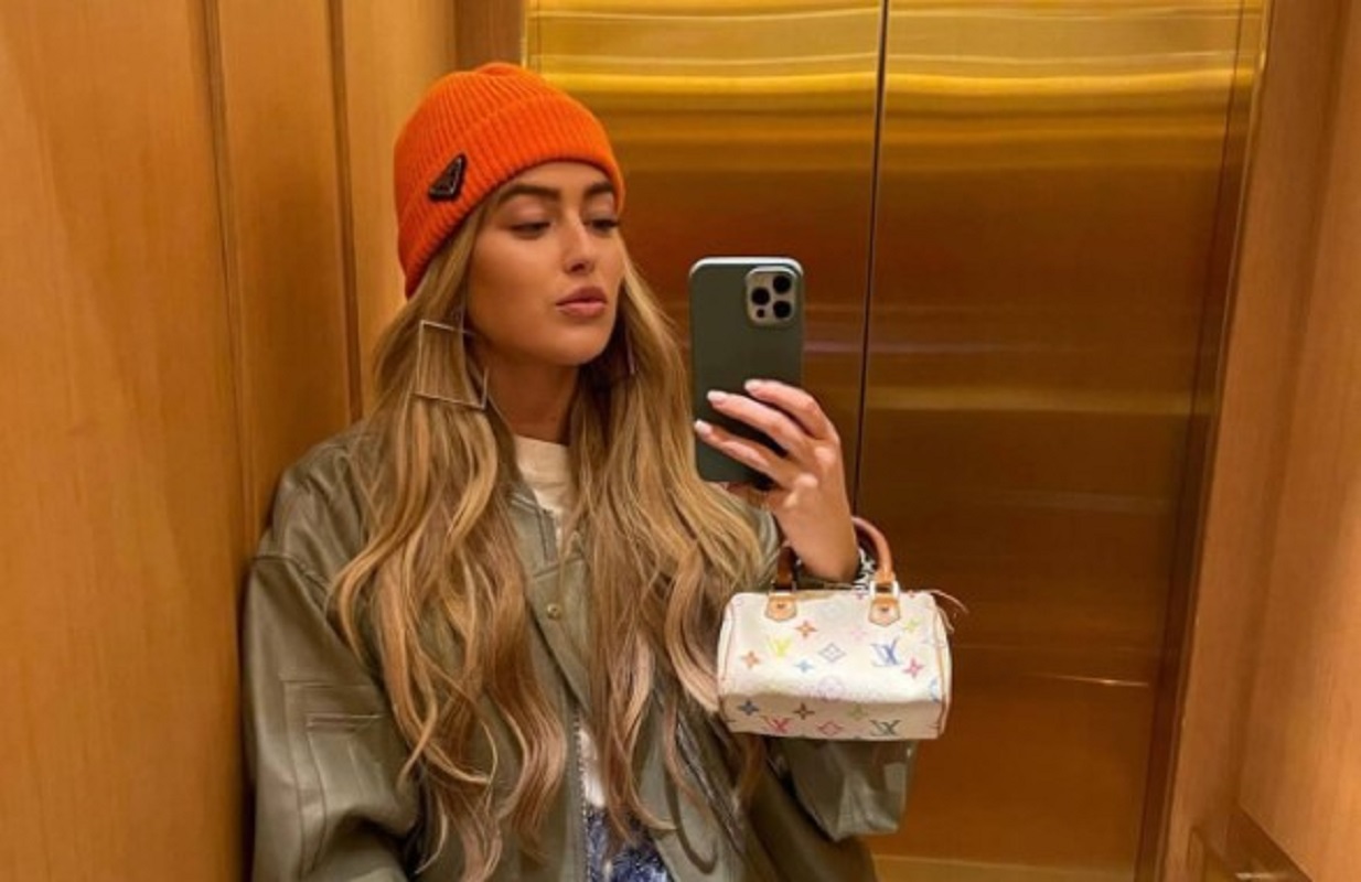Beanie Season: Τα ωραιότερα outfits του Δεκεμβρίου έχουν όλα τους σκουφάκι