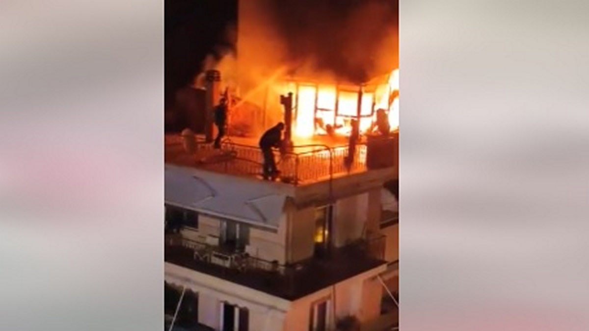 Σέρρες: Μεγάλη φωτιά σε ταράτσα οικοδομής