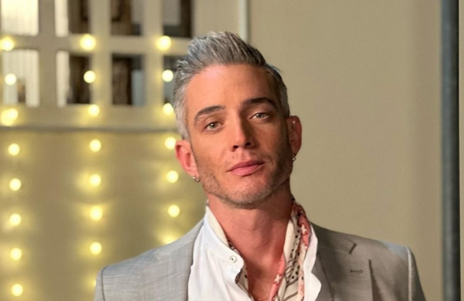 Θεοχάρης Ιωαννίδης: Η αποκάλυψη για τον άγνωστο γάμο του