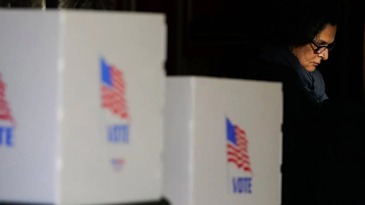 ΗΠΑ: Υγεία, δουλεία, μισθοί και μαριχουάνα στο μενού των ενδιάμεσων εκλογών