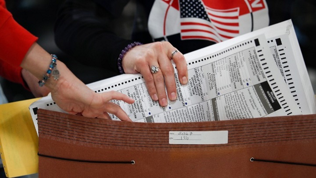 Άντονι ΝτεΛούκα: Επανεξελέγη στην Πενσιλβάνια αν και πέθανε τον περασμένο μήνα