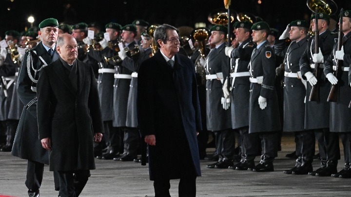 Σολτς: Διζωνική, δικοινοτική λύση για το Κυπριακό – Αναστασιάδης: Δεν υπάρχει λύση στη βάση όσων ζητά η Τουρκία