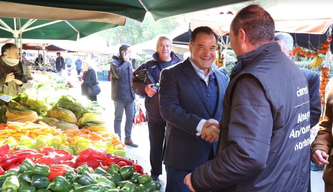 Άδωνις Γεωργιάδης