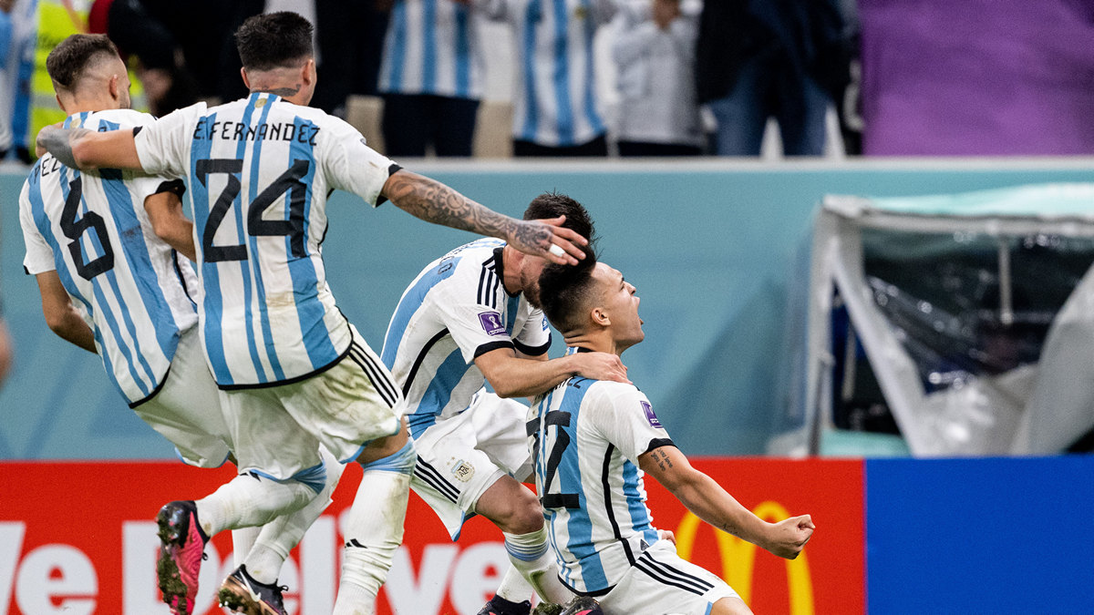 Μουντιάλ 2022, Ολλανδία – Αργεντινή 2-2 (3-4 πεν.): Το χέρι του… Μαρτίνες και το πόδι του Μέσι την έστειλαν στα ημιτελικά