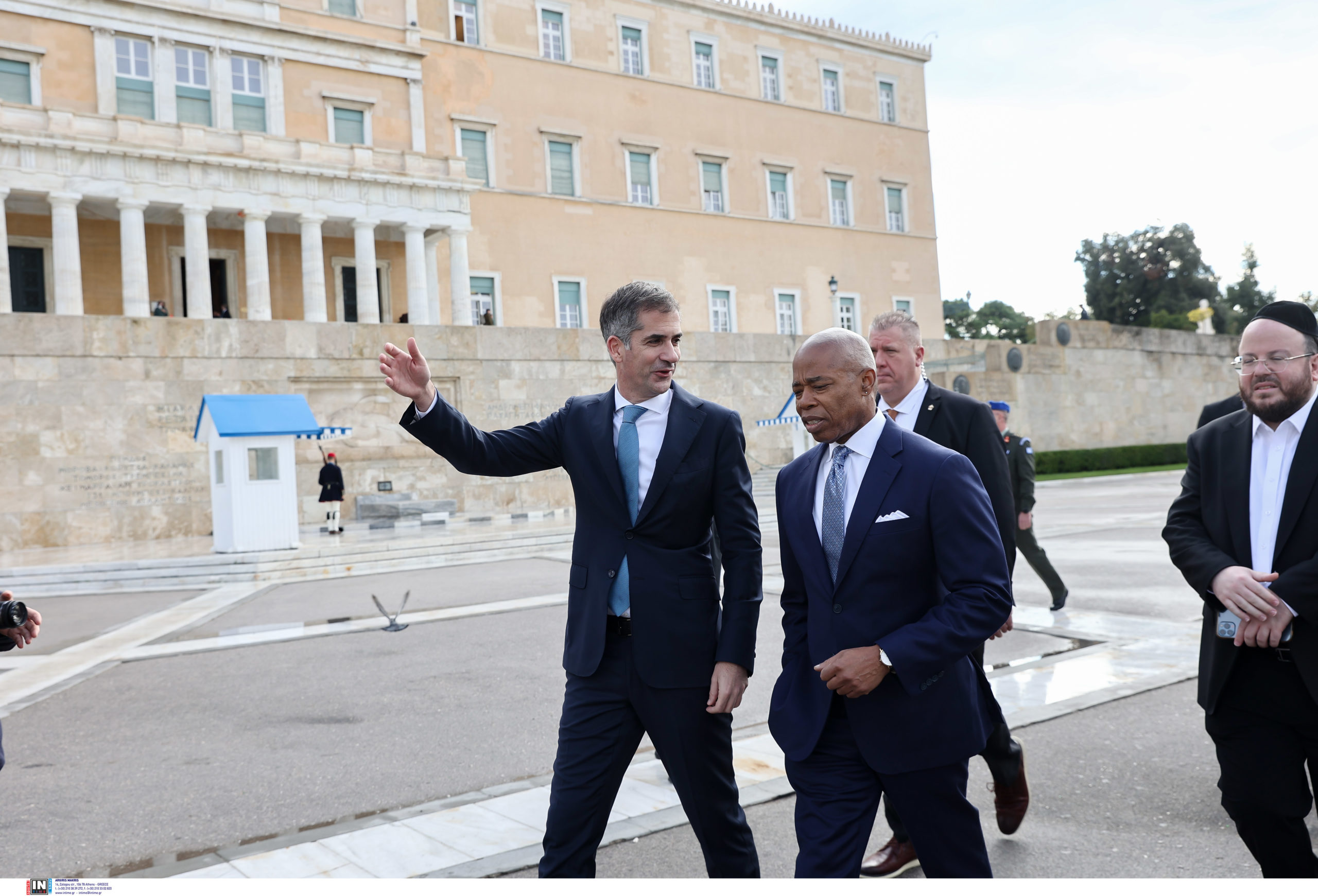 Μπακογιάννης- Άνταμς