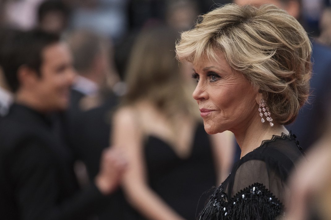 Οι μεταμορφώσεις της Τζέιν Φόντα: Το sex symbol που έκανε μόδα το αερόμπικ – Οι ταινίες και ο «Mr CNN»