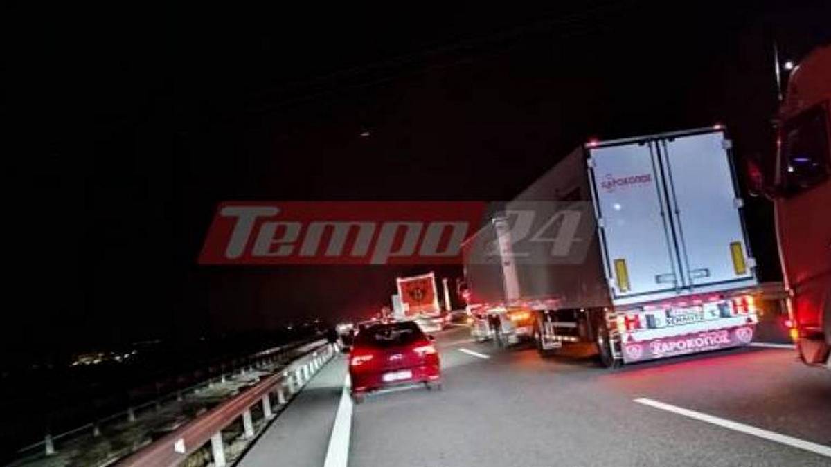 Κορίνθου – Πατρών: Ρομά έστησαν οδοφράγματα και έβαλαν φωτιές