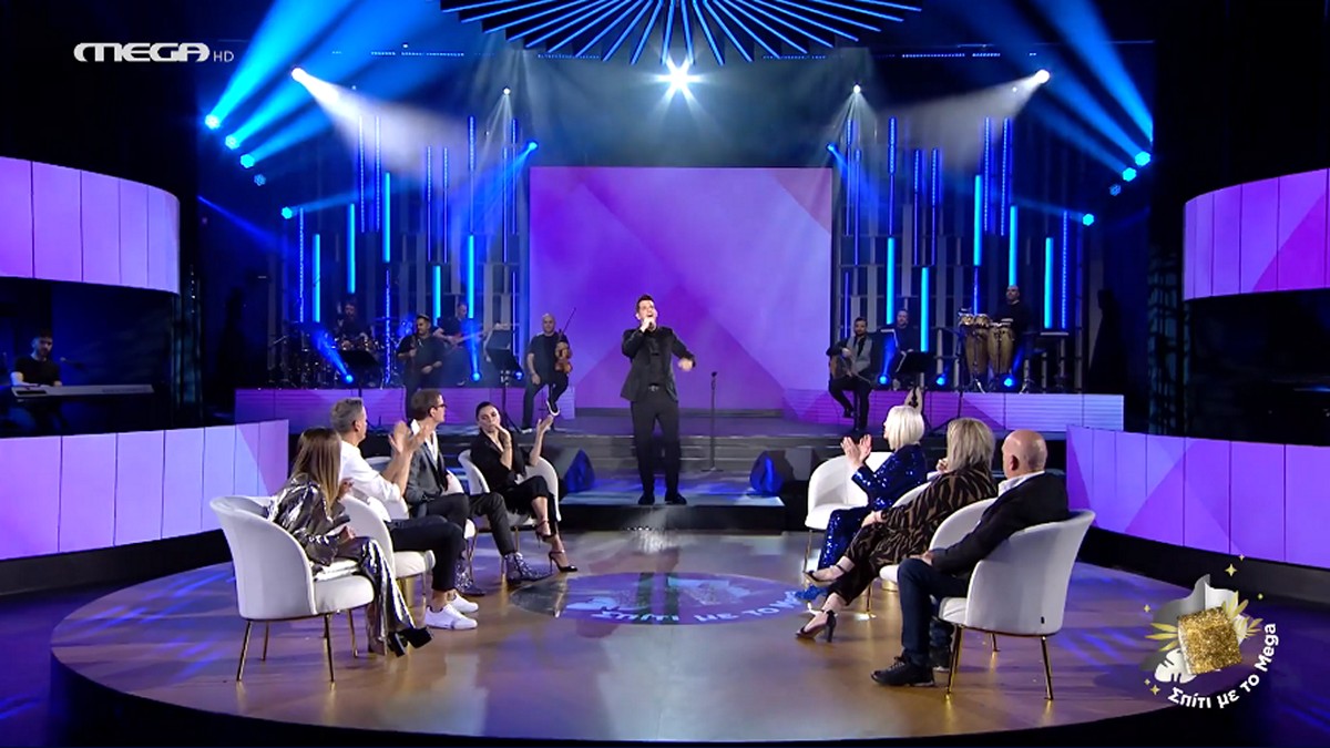 «Σπίτι με το Mega»: Θοδωρής Φέρρης και Νίνο ξεσήκωσαν το κοινό με τις επιτυχίες τους