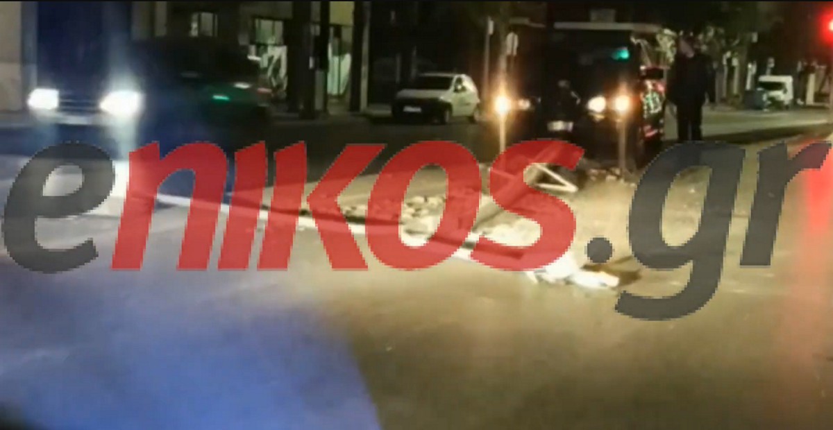 Τροχαίο στη Θεσσαλονίκη: Οδηγός έχασε τον έλεγχο και «καρφώθηκε» σε κολώνα – ΒΙΝΤΕΟ αναγνώστη