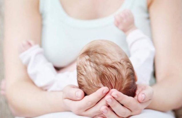 άδεια μητρότητας