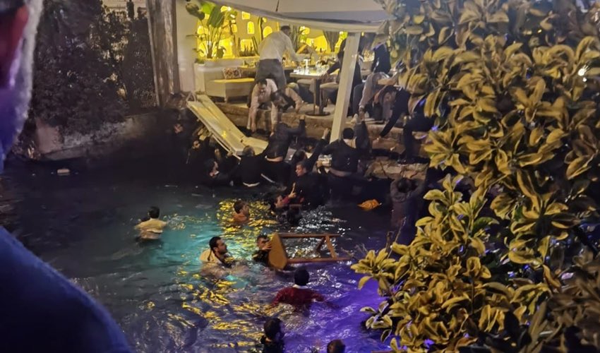 Πανικός στην Κωνσταντινούπολη: Κατέρρευσε τμήμα εστιατορίου στο Μπεμπέκ – Άνθρωποι έπεσαν στην θάλασσα