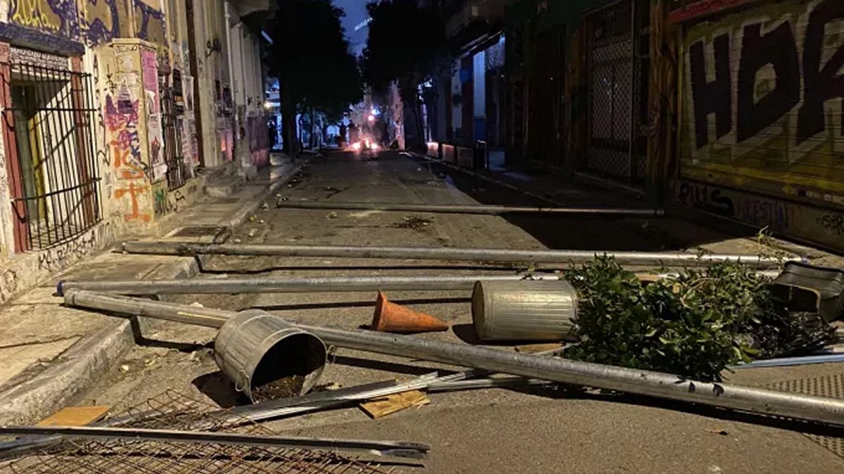 Αλέξανδρος Γρηγορόπουλος: Πώς έγιναν τα επεισόδια στα Εξάρχεια – Η Ανακοίνωση της ΕΛ.ΑΣ.