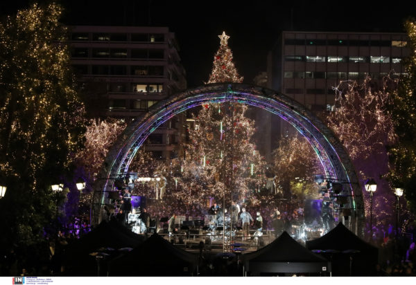 Φωταγώγηση χριστουγεννιάτικου δέντρου Αθήνα