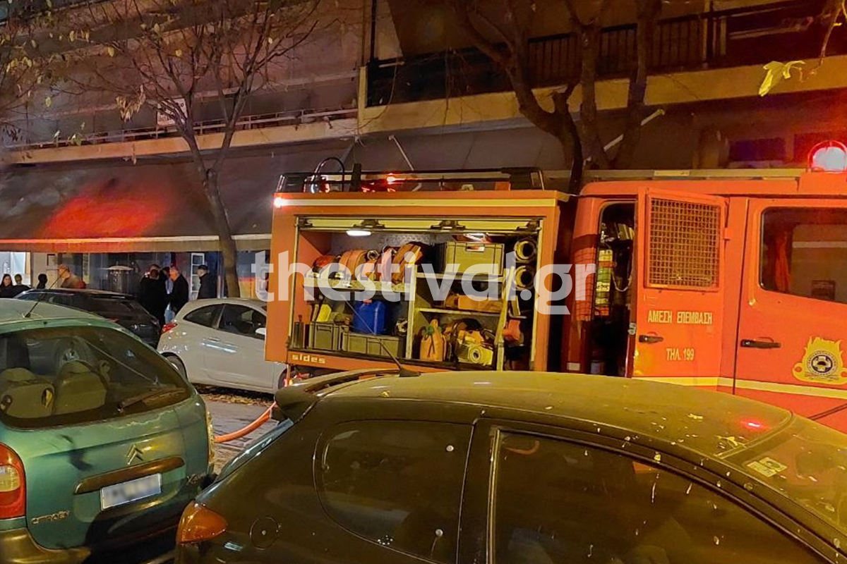 Θεσσαλονίκη: Φωτιά σε μεζεδοπωλείο στην Τούμπα – Στο νοσοκομείο ένας εργαζόμενος