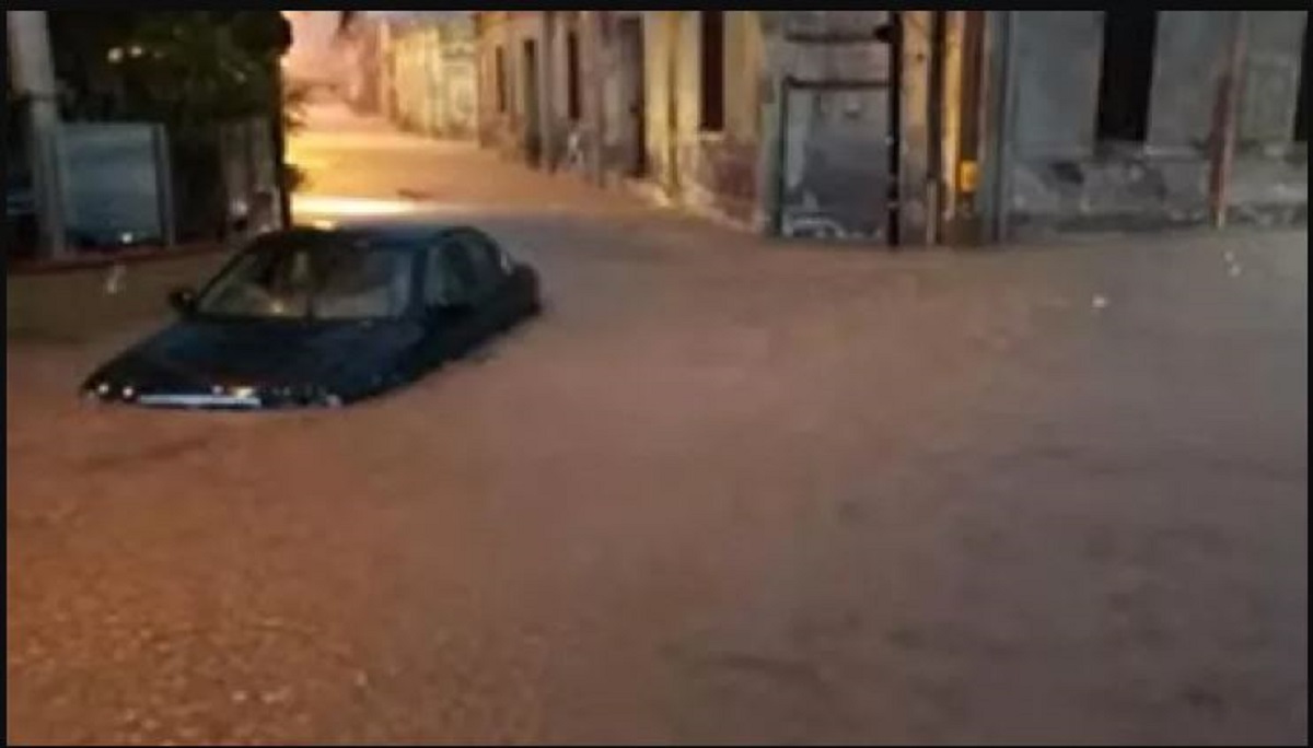 Ιταλία: Nέα σφοδρή κακοκαιρία έπληξε τη Σικελία και την ευρύτερη περιοχή της Μεσίνα