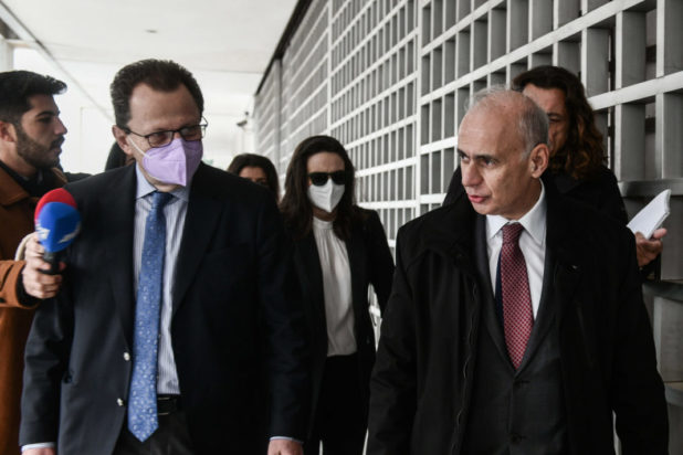 δικηγόροι πατρός Αντωνίου