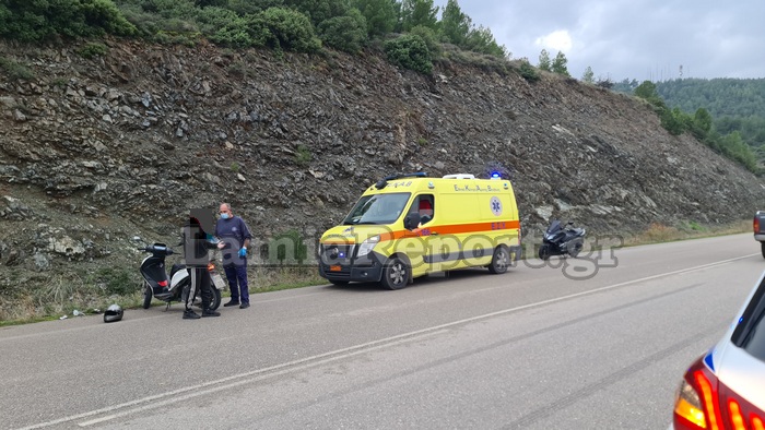 Διανομέας παρέσυρε δρομέα στον περιφερειακό της Λαμίας – ΦΩΤΟ