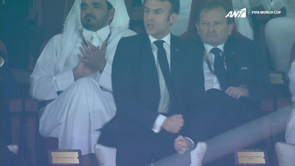 Μακρόν: Η προσγείωση από τον θρίαμβο στην πραγματικότητα – Πώς παρηγόρησε τον Εμπαπέ μετά την ήττα και οι δηλώσεις στις κάμερες