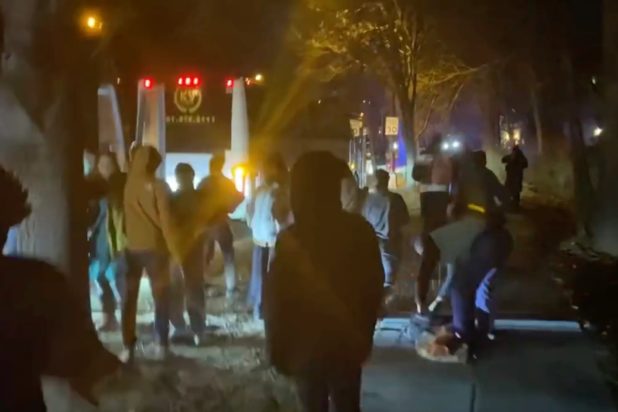 μετανάστες στο δρόμο