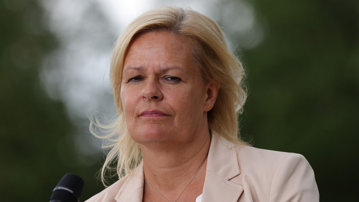 Νάνσι Φέζερ: Η υπουργός εσωτερικών της Γερμανίας κάνει λόγο για «ημέρα ντροπής» για την επέτειο επίθεσης στο Βερολίνο από Τζιχαντιστή