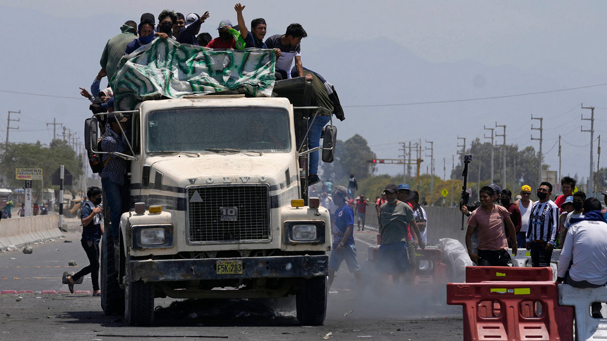 Διαδηλώσεις Περού: Στον στρατό η ανάθεση προστασίας υποδομών καίριας σημασίας
