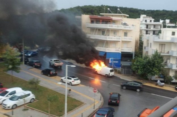 Ρέθυμνο φωτιά βαν
