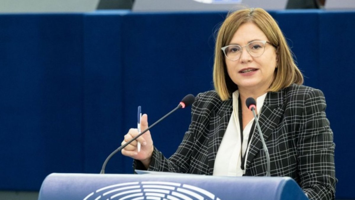 Μαρία Σπυράκη: Σήμερα θα ζητήσω την αναστολή της κομματικής μου ιδιότητας – Δεν θέλω να υπάρχουν σκιές